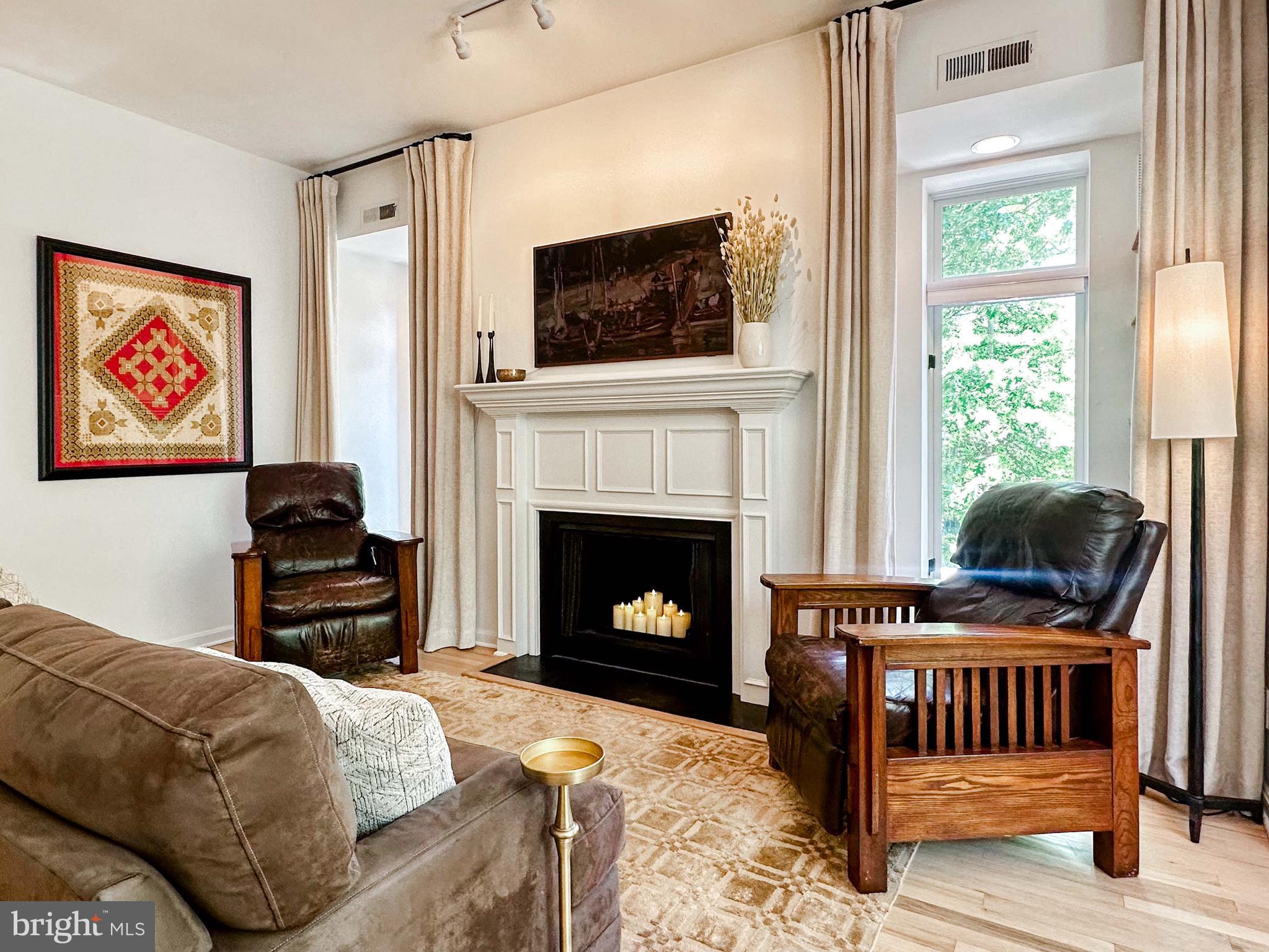 3101 P Street Northwest, Unit 2 Washington, DC 20007 - Photo 4 of 34