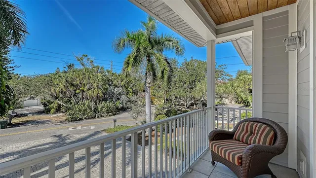 $1,595,000 | 5201 Avenida Del Mare, Sarasota, FL 34242