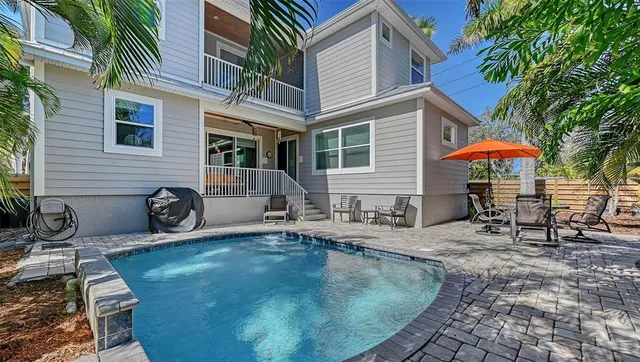 $1,595,000 | 5201 Avenida Del Mare, Sarasota, FL 34242