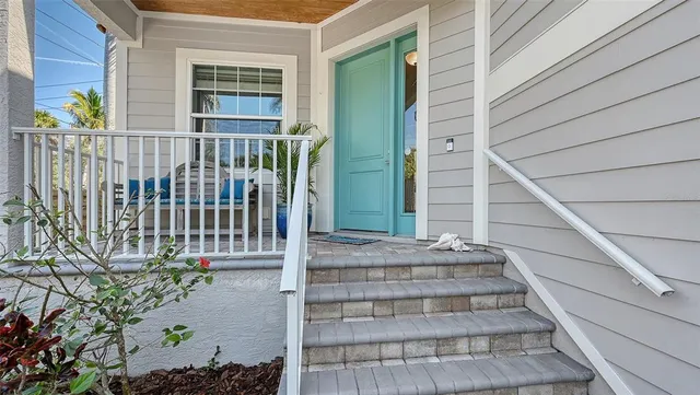 $1,595,000 | 5201 Avenida Del Mare, Sarasota, FL 34242