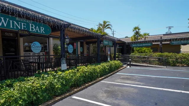 $1,595,000 | 5201 Avenida Del Mare, Sarasota, FL 34242