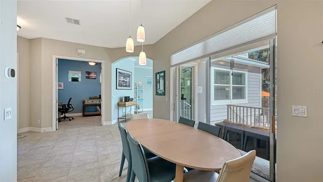 $1,595,000 | 5201 Avenida Del Mare, Sarasota, FL 34242