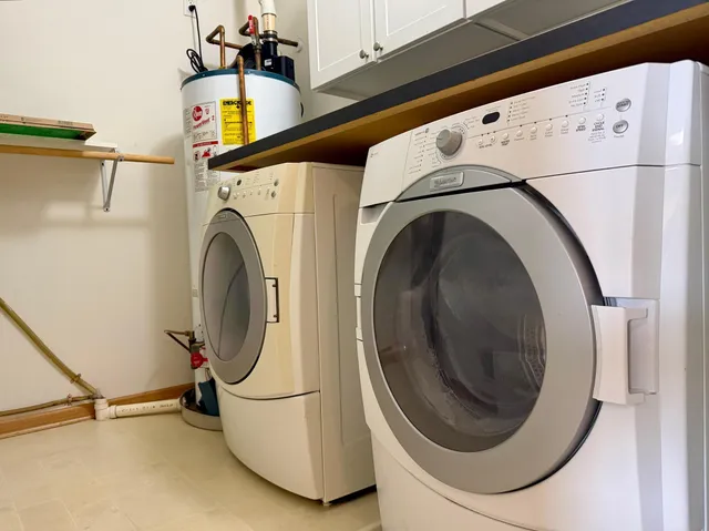 $2,150 | 7601 11th Street North, Oakdale, MN 55128