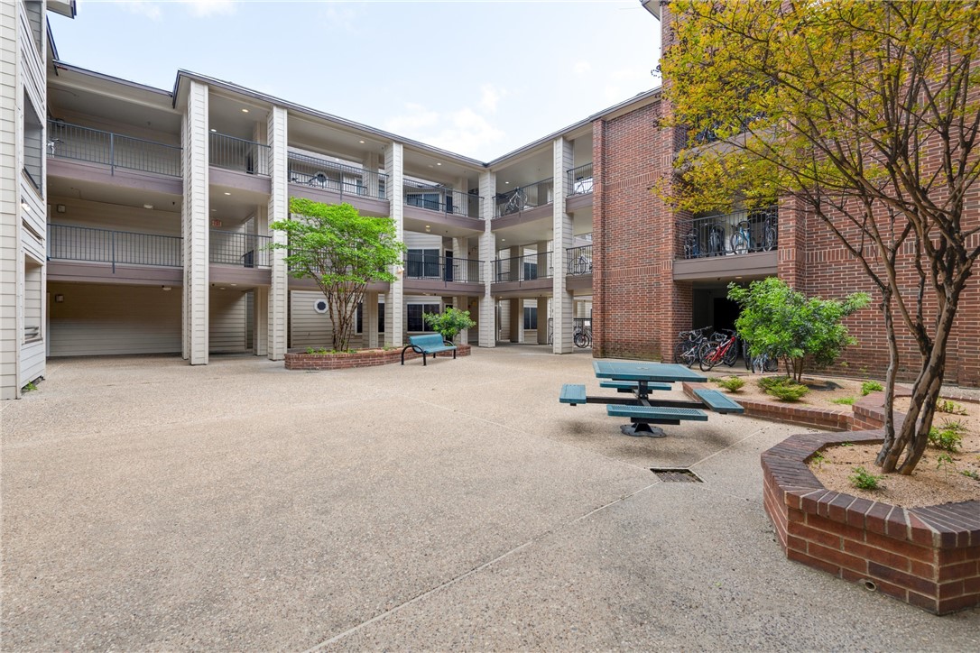 501 West 26th Street, Unit 305 Austin, TX 78705 - Photo 2 of 16