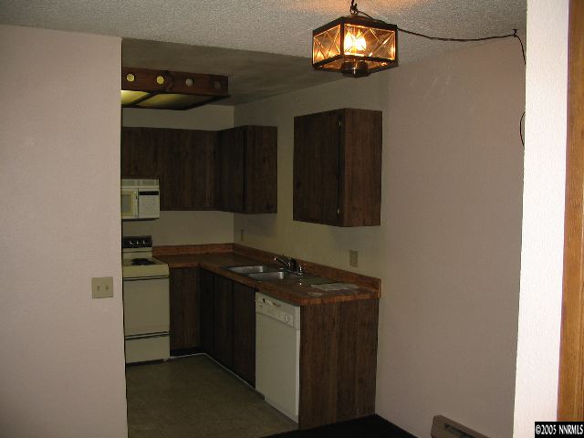 2390 Tripp, Unit 9 Reno, NV 89512 - Photo 5 of 9 Photo 5
