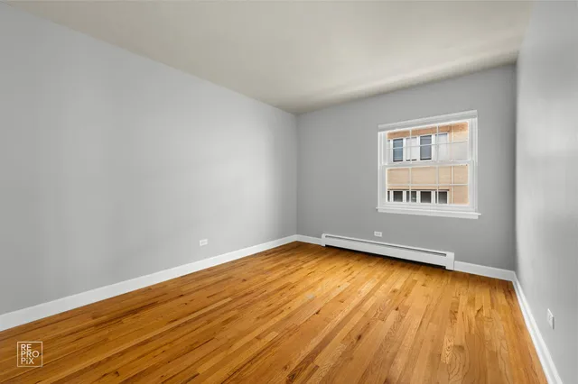 $239,900 | 81 6th Avenue, Unit 202, La Grange, IL 60525