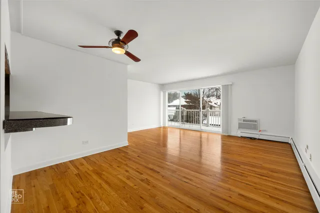 $239,900 | 81 6th Avenue, Unit 202, La Grange, IL 60525