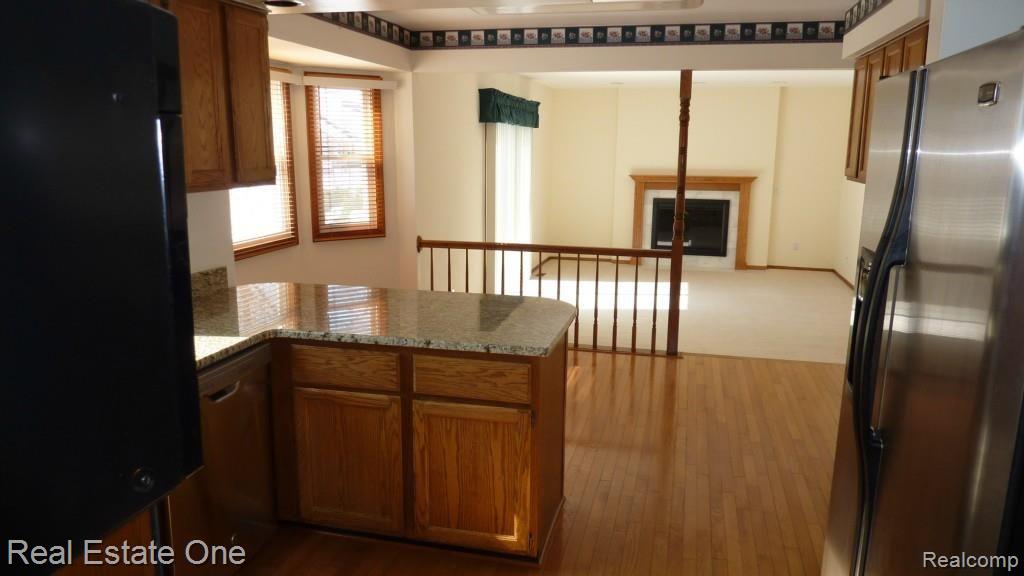 46079 Hanford Road Canton, MI 48187 - Photo 8 of 15