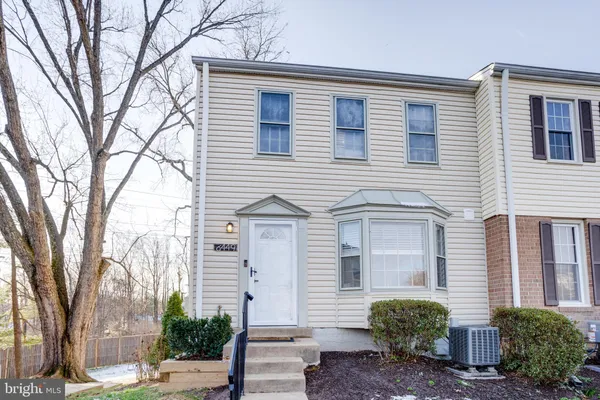 $2,950 | 6449 Birch Leaf Court, Burke, VA 22015