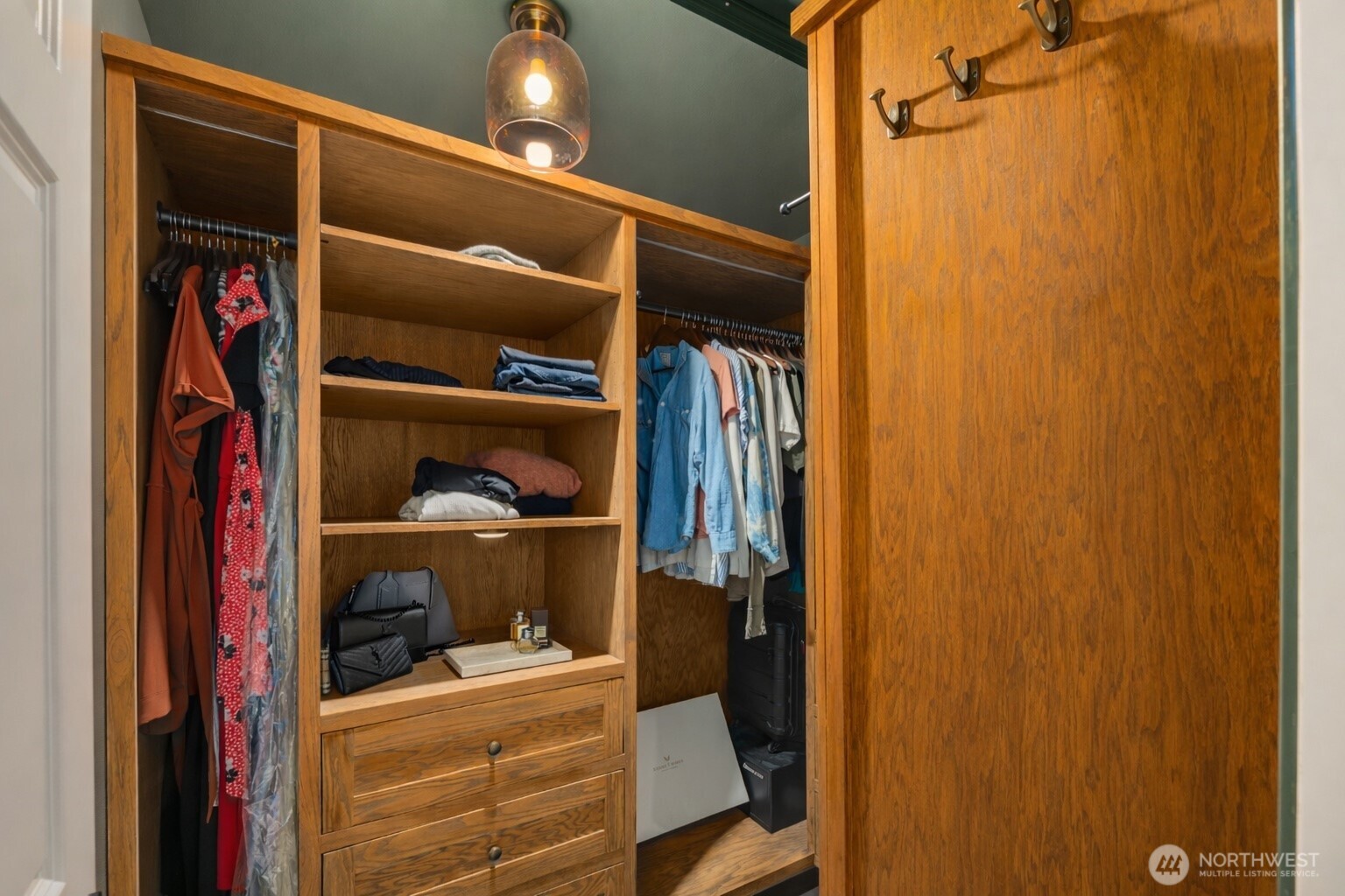 832 Harvest Road Bothell, WA 98012 - Photo 16 of 32 a view of walk in closet