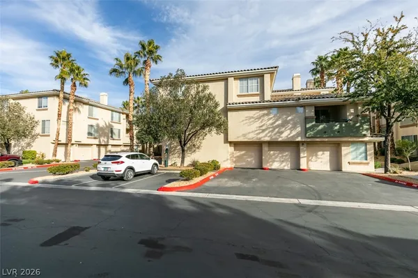 $1,315 | 7143 South Durango Drive, Unit 205, Las Vegas, NV 89113
