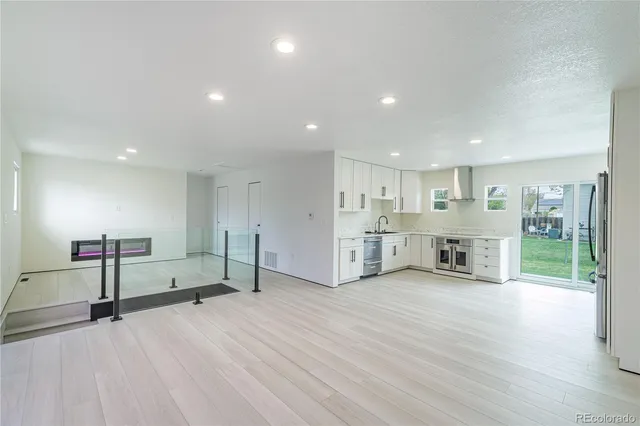 $759,000 | 6735 West 2nd Avenue, Lakewood, CO 80226