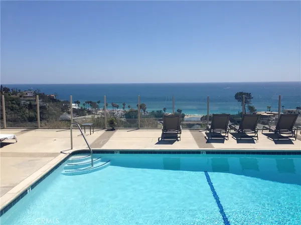 $6,900 | 21702 Ocean Vista Drive, Unit B, Laguna Beach, CA 92651