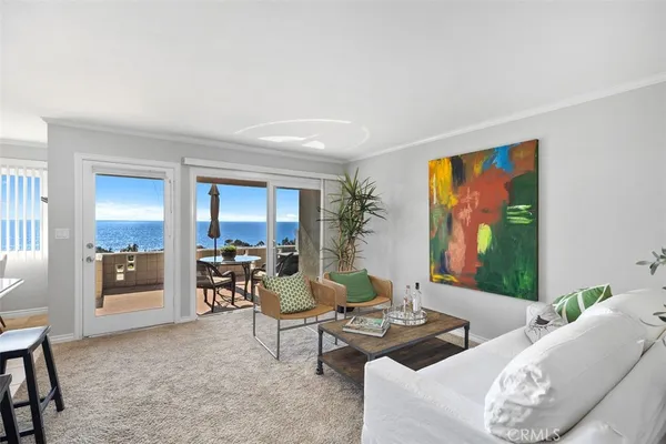 $6,900 | 21702 Ocean Vista Drive, Unit B, Laguna Beach, CA 92651
