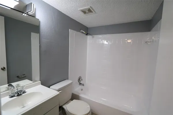 $1,650 | 1810 East 143rd Avenue, Unit 2, Tampa, FL 33613