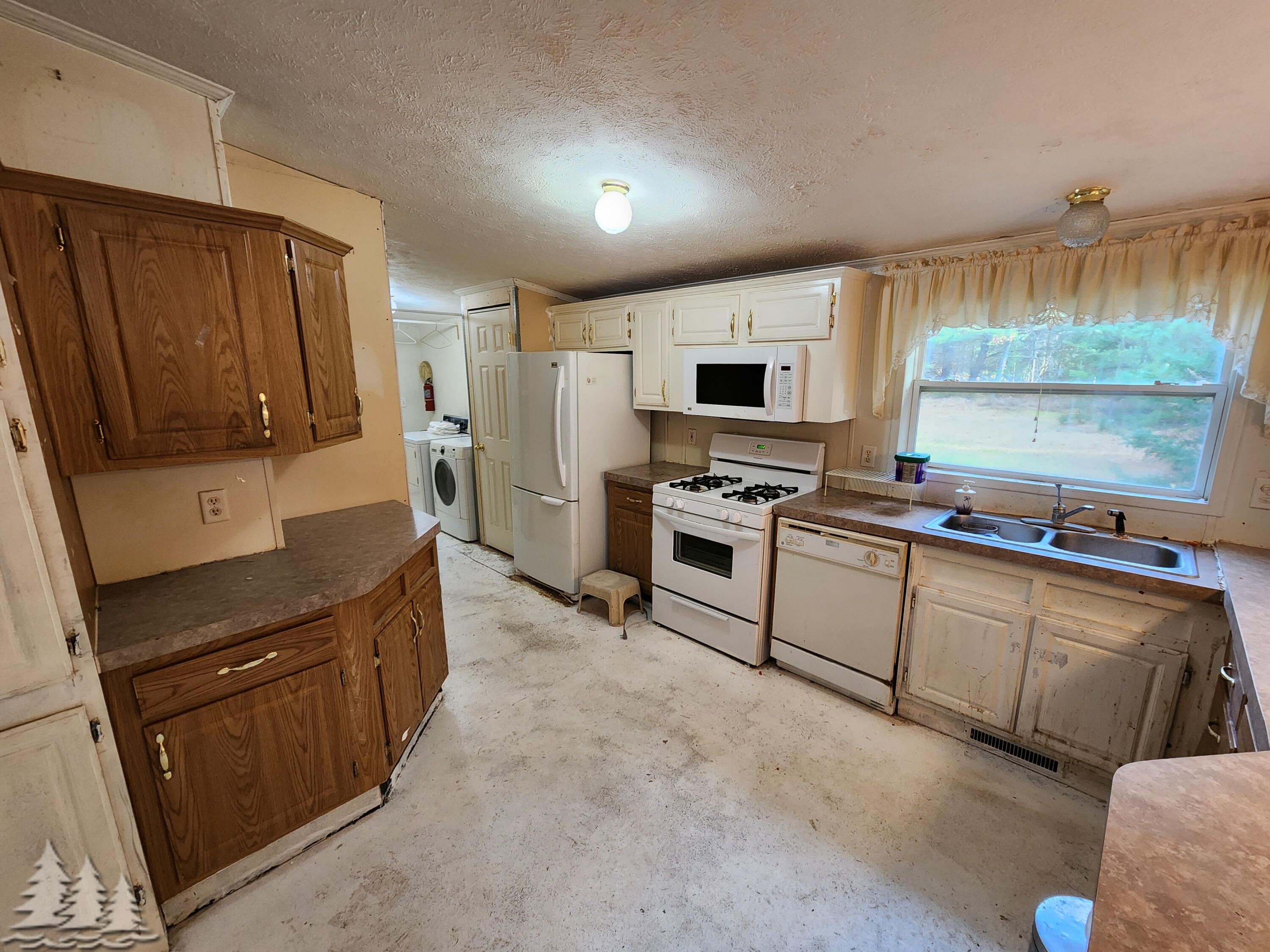 1124 Ruth Road Lewiston, MI 49756 - Photo 16 of 42 Gallery Image 16