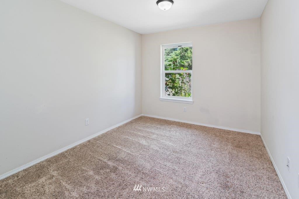 37326 Olympic View Road Northeast Hansville, WA 98340 - Photo 12 of 29 Gallery Image 12