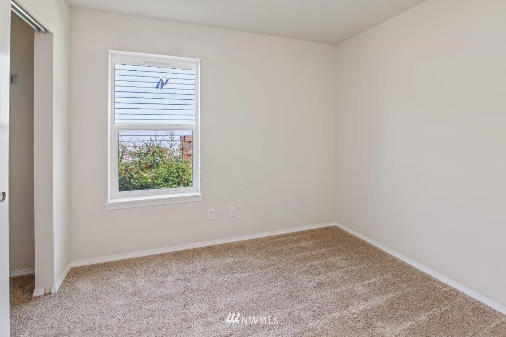 37326 Olympic View Road Northeast Hansville, WA 98340 - Photo 13 of 29 Gallery Image 13