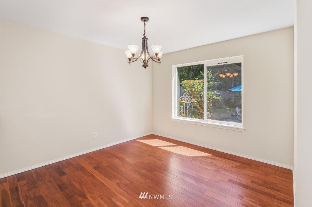 37326 Olympic View Road Northeast Hansville, WA 98340 - Photo 9 of 29 Gallery Image 9