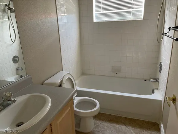 $1,645 | 5125 West Reno Avenue, Unit 2012, Las Vegas, NV 89118