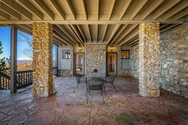 $949,777 | 9323 Highway 52, Chatsworth, GA 30705