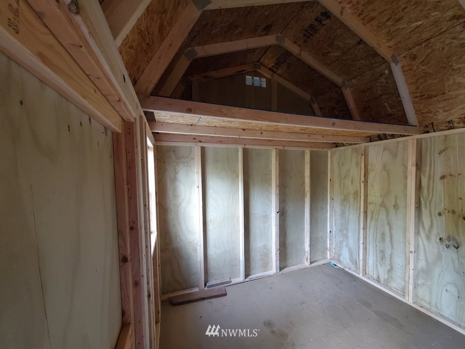 369 Hart Road, Unit 38 Winlock, WA 98596 - Photo 22 of 33 a view of a garage
