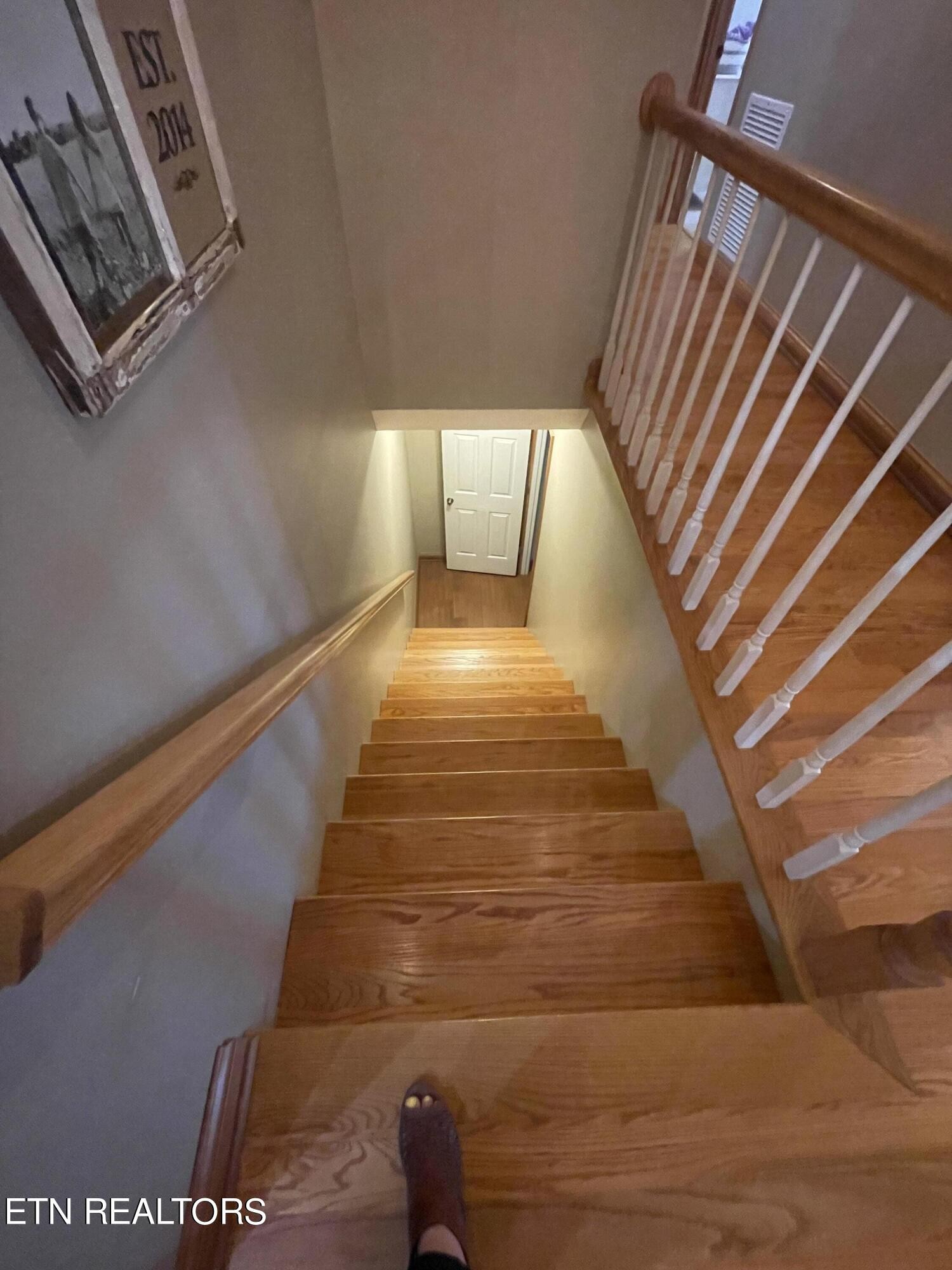 1530 Taylor Place Road Jamestown, TN 38556 - Photo 8 of 41 Gallery Image 8