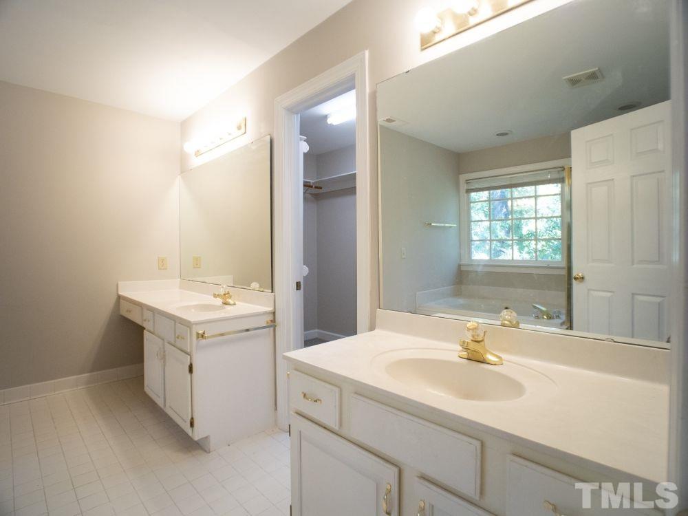4604 Interlachen Place Raleigh, NC 27612 - Photo 17 of 30