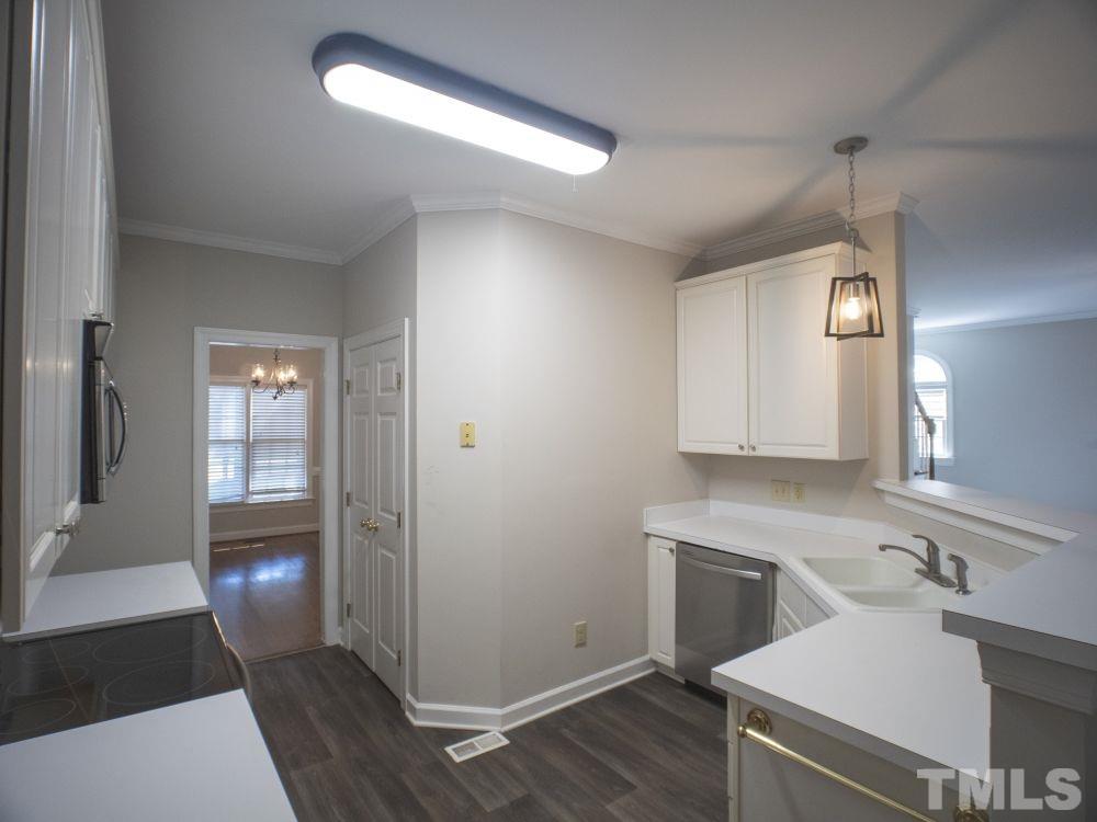 4604 Interlachen Place Raleigh, NC 27612 - Photo 9 of 30