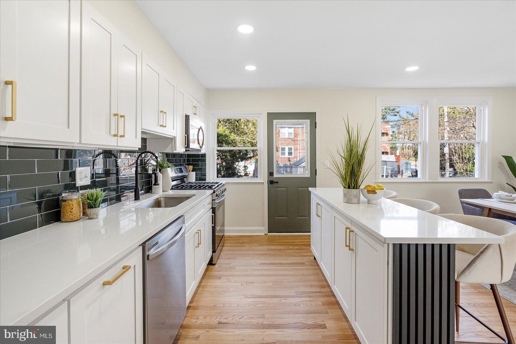 1542 Kennewick Road Baltimore, MD 21218 - Photo 18 of 44