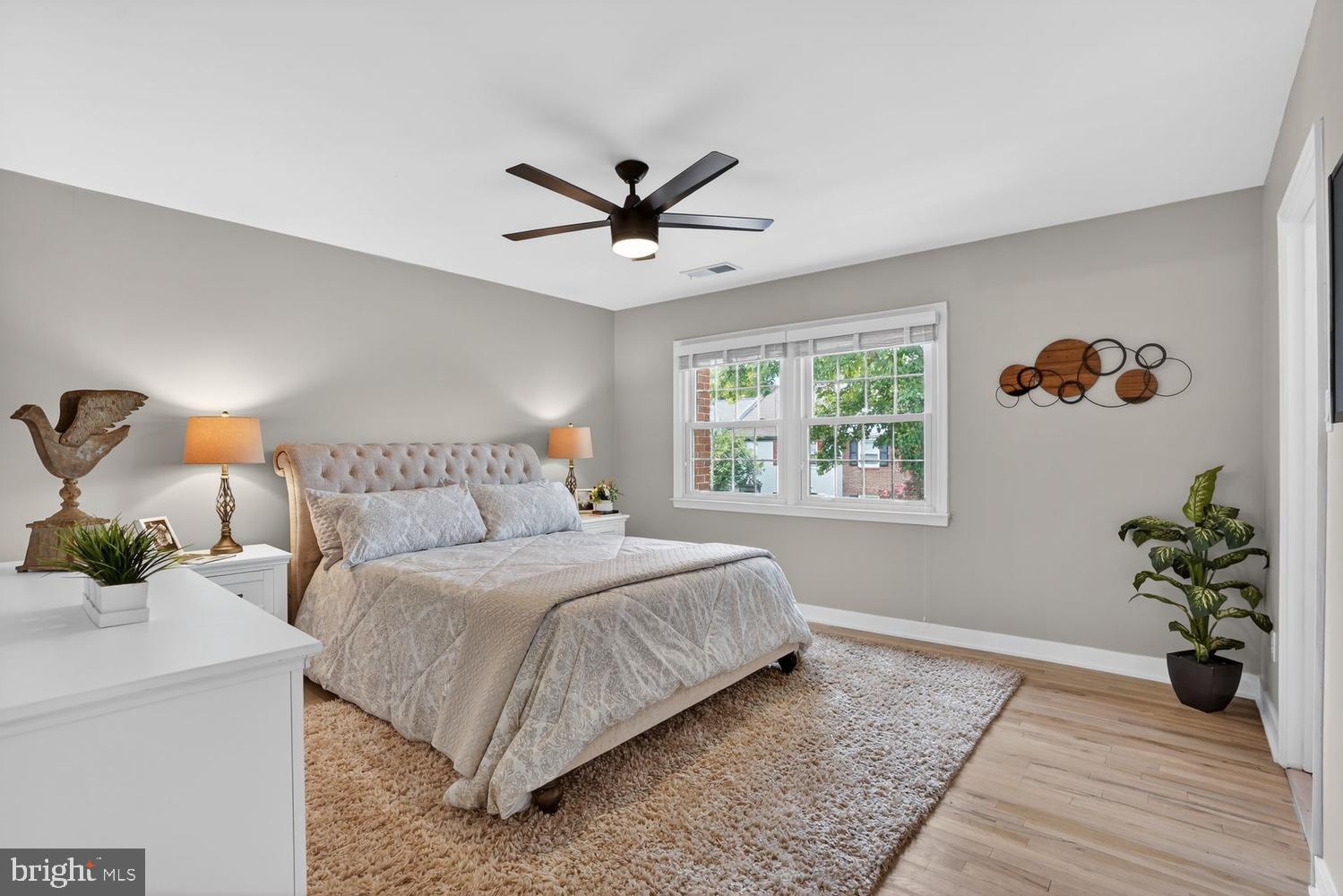 8532 Lakinhurst Lane Springfield, VA 22152 - Photo 31 of 62 Primary suite