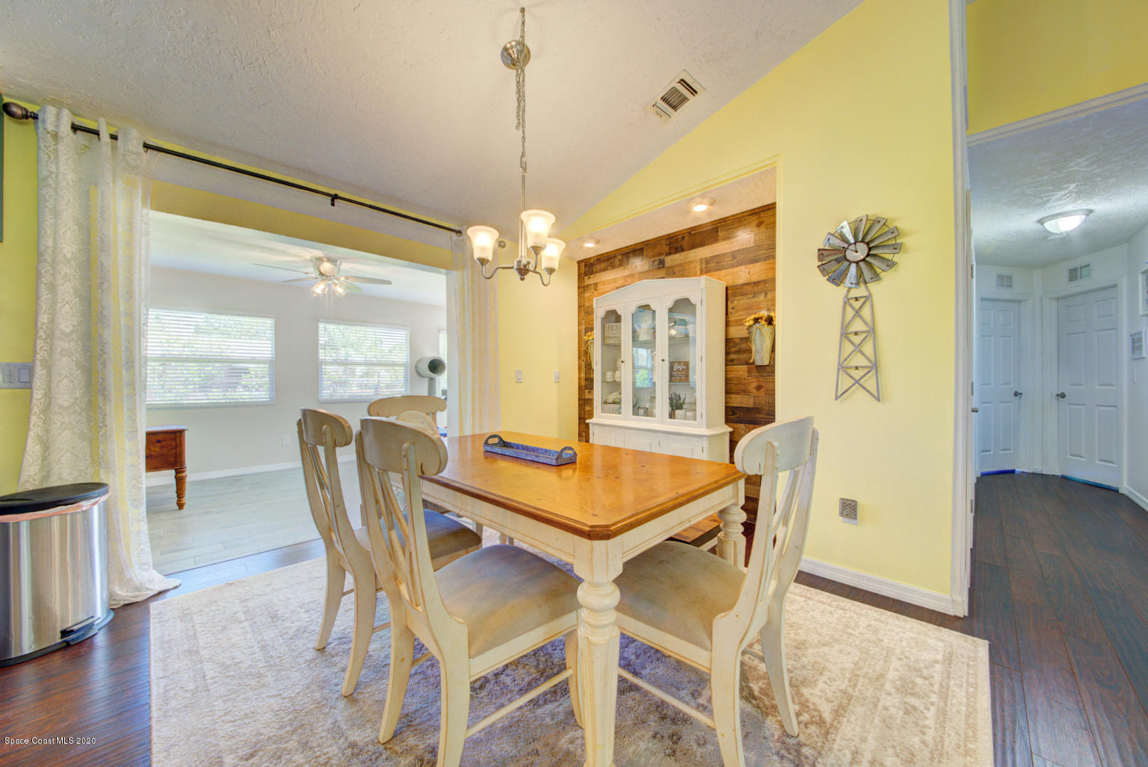 6421 Hunt Road Cocoa, FL 32927 - Photo 40 of 64 dining room