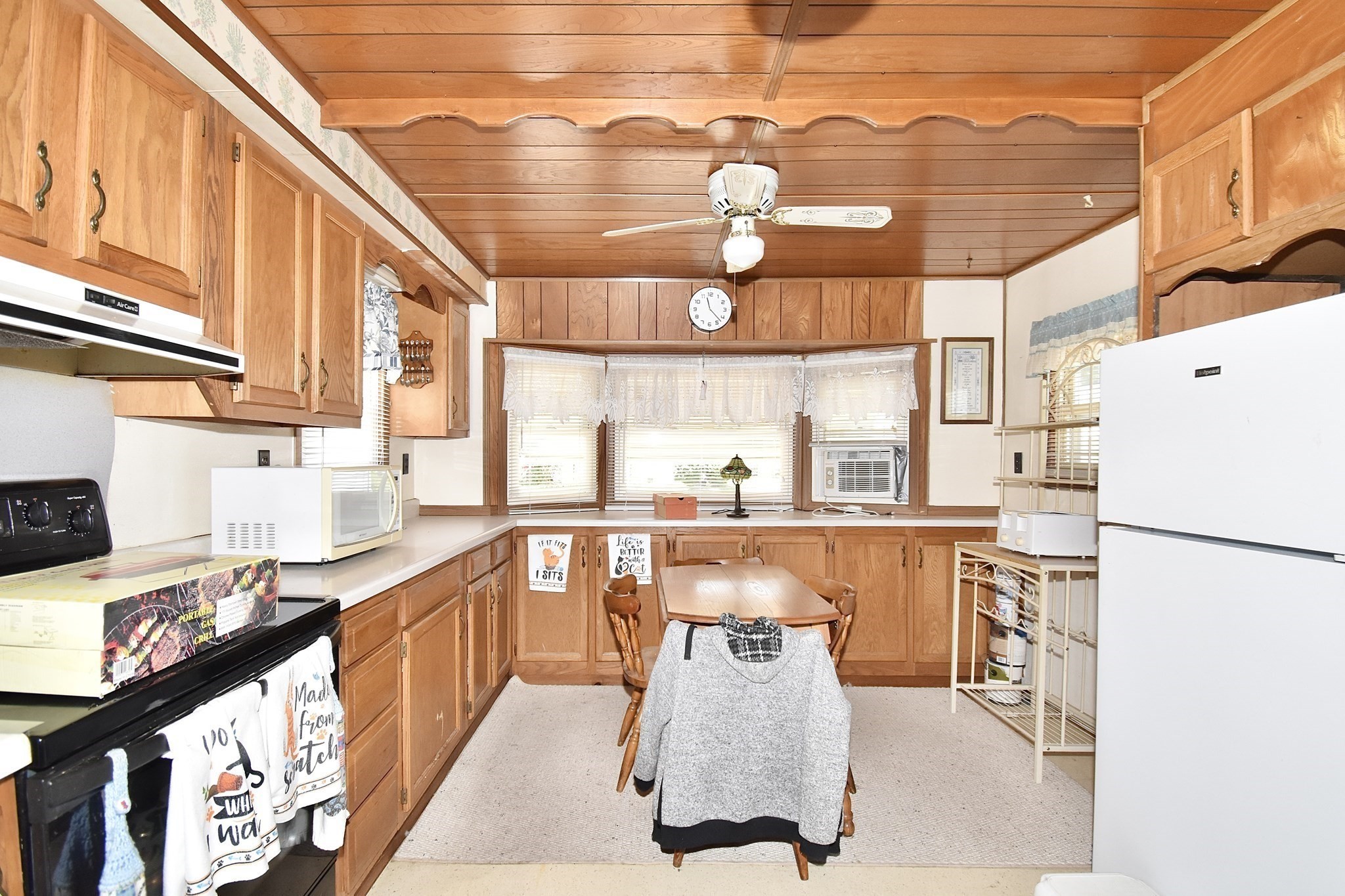 1760 Westover Road, Unit 17 Chicopee, MA 01020 - Photo 6 of 11 Gallery Image 6