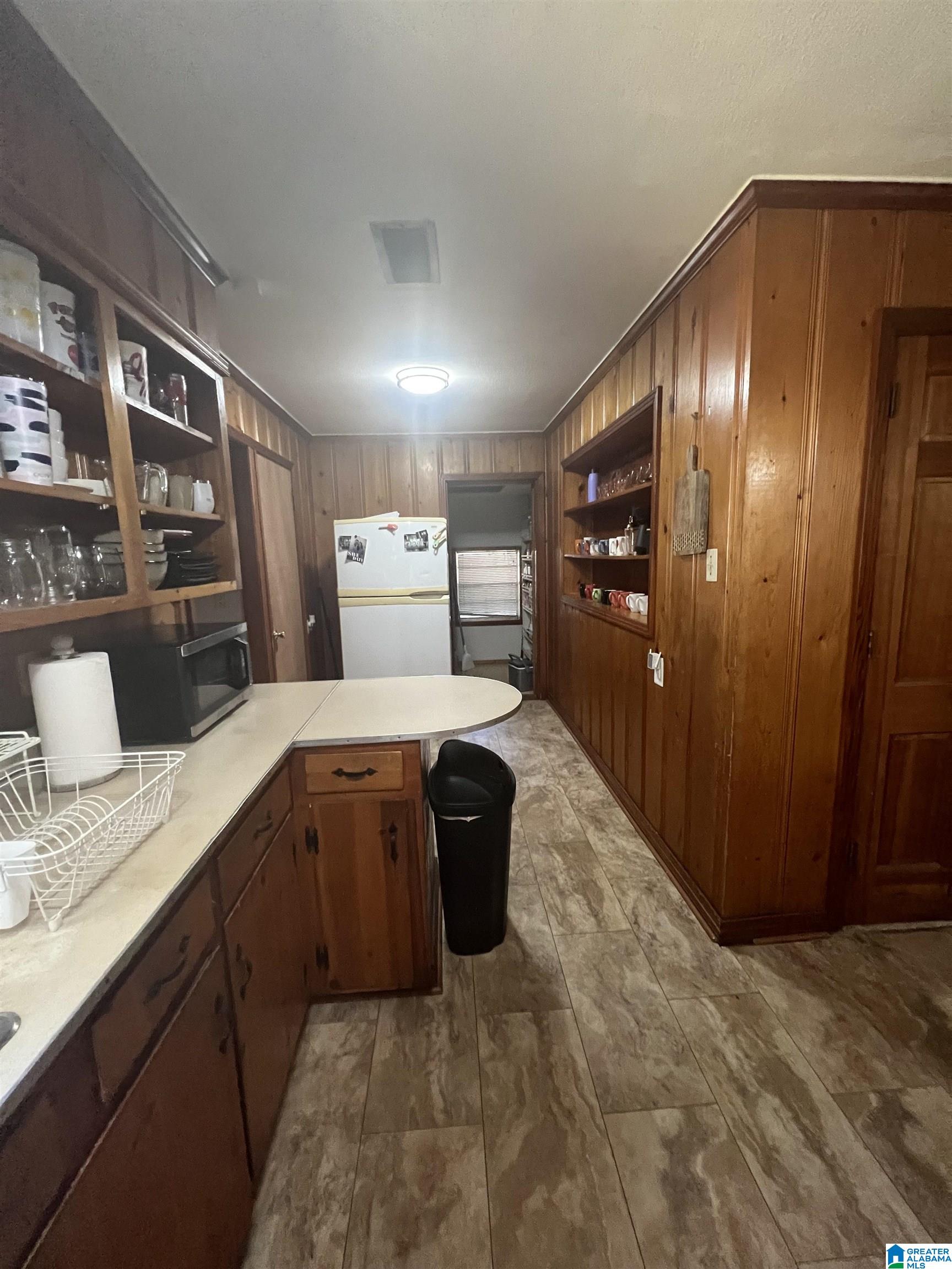 5410 West Colonial Circle Mobile, AL 36618 - Photo 8 of 16