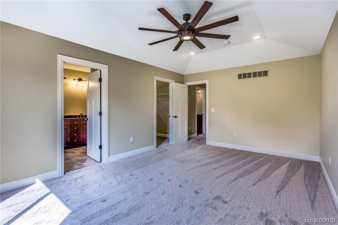 122 Rella Rae Avenue Marysville, MI 48040 - Photo 14 of 30 122 Rella Rae Ave-21.JPG