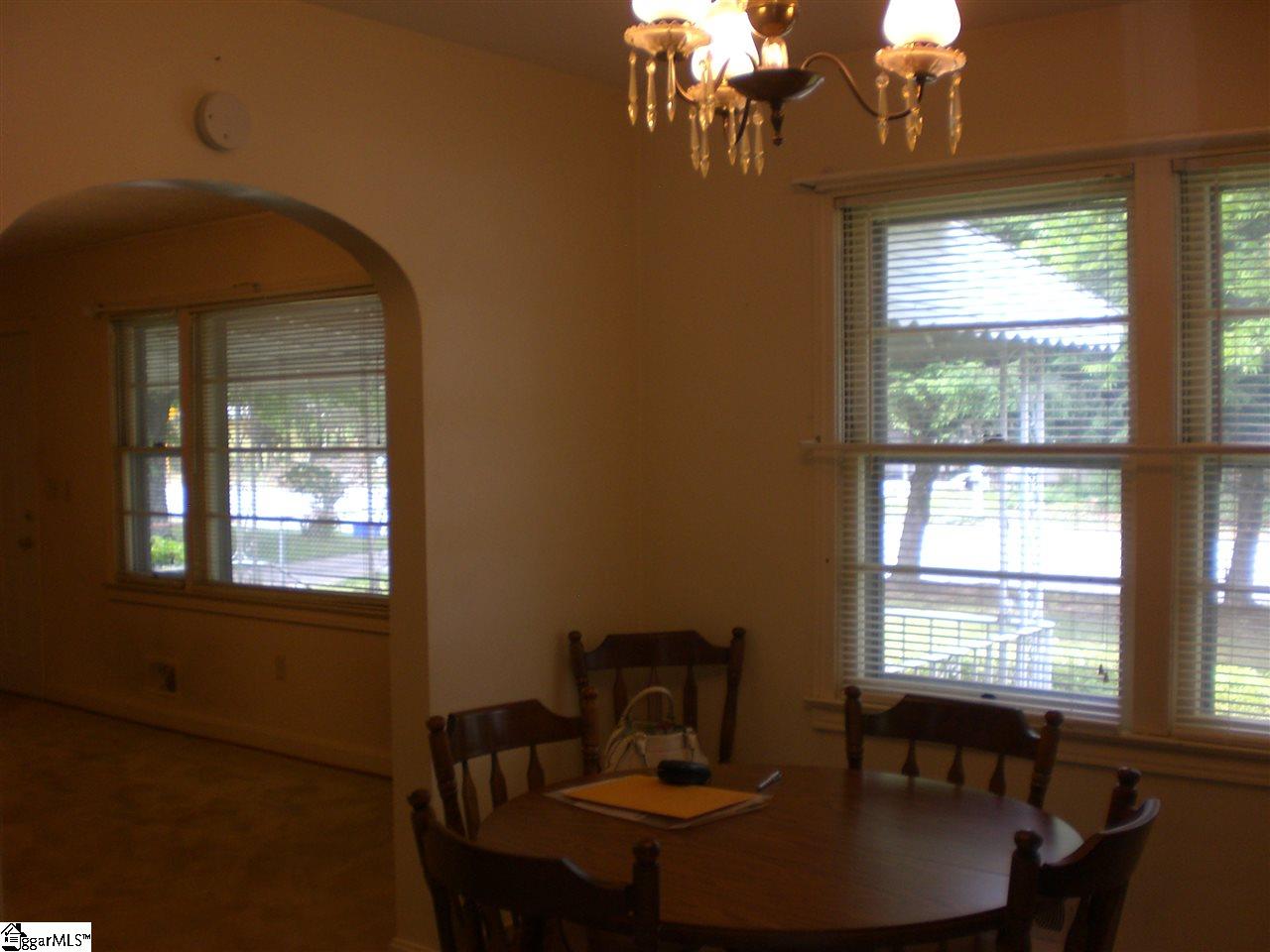 1701 West Parker Road Greenville, SC 29617 - Photo 5 of 25 Gallery Image 5