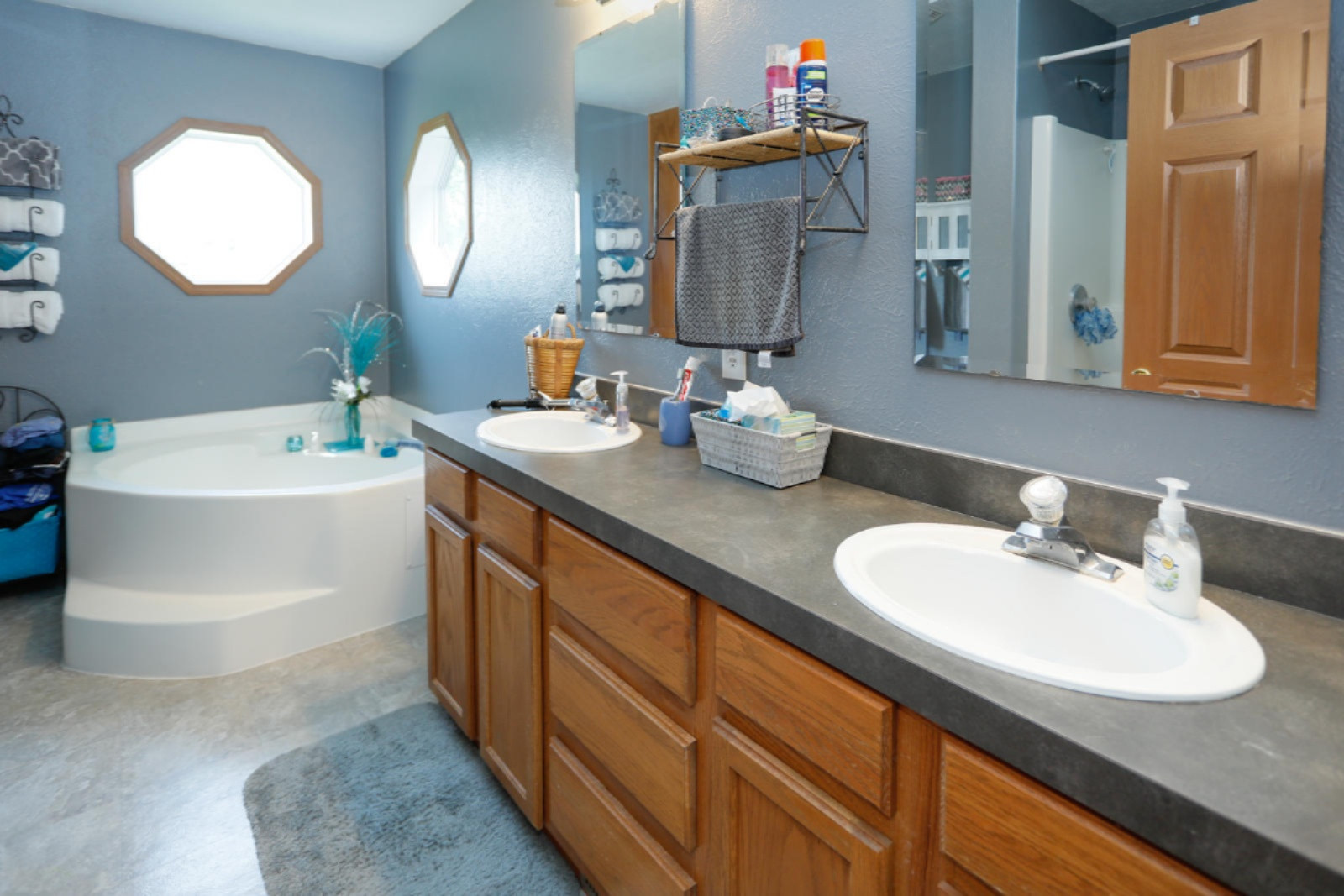 1075 Sir Knight Road Plainwell, MI 49080 - Photo 13 of 27 1075 Sir Knight Rd-113