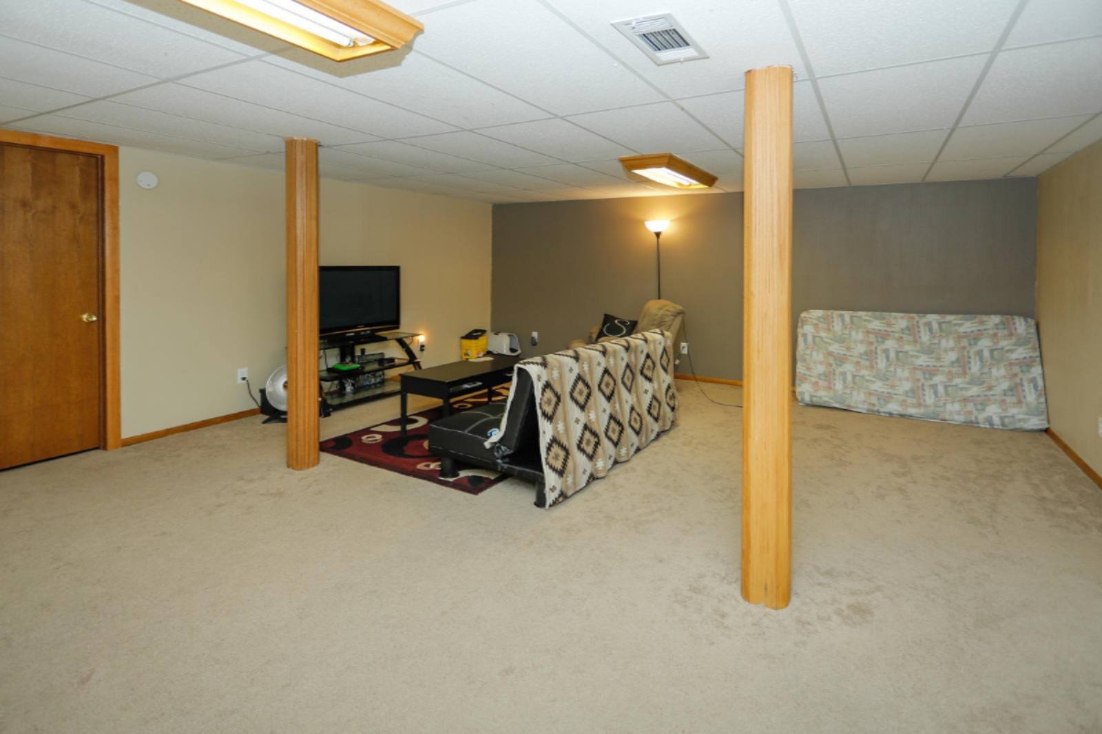 1075 Sir Knight Road Plainwell, MI 49080 - Photo 19 of 27 1075 Sir Knight Rd-119