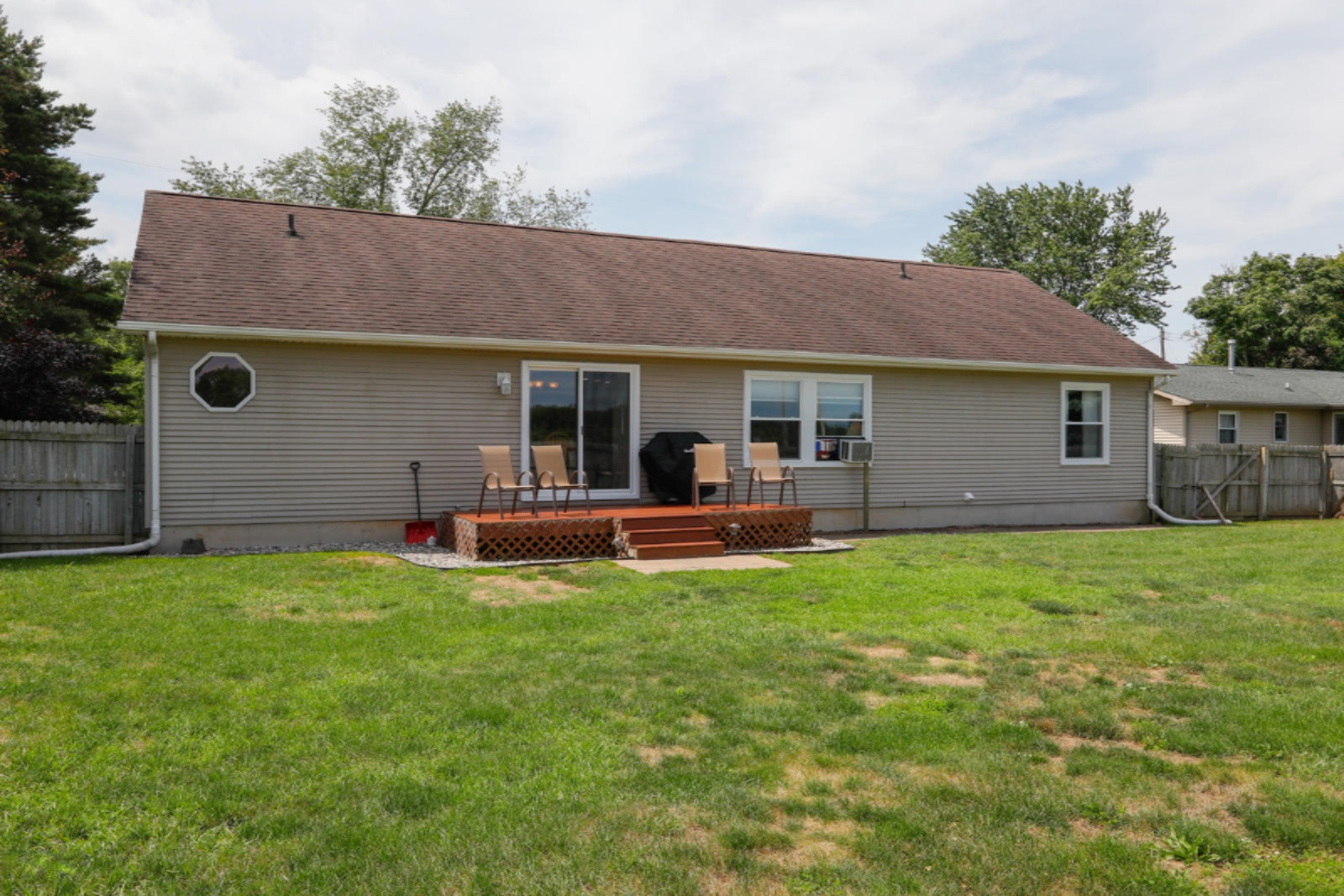 1075 Sir Knight Road Plainwell, MI 49080 - Photo 26 of 27 1075 Sir Knight Rd-126