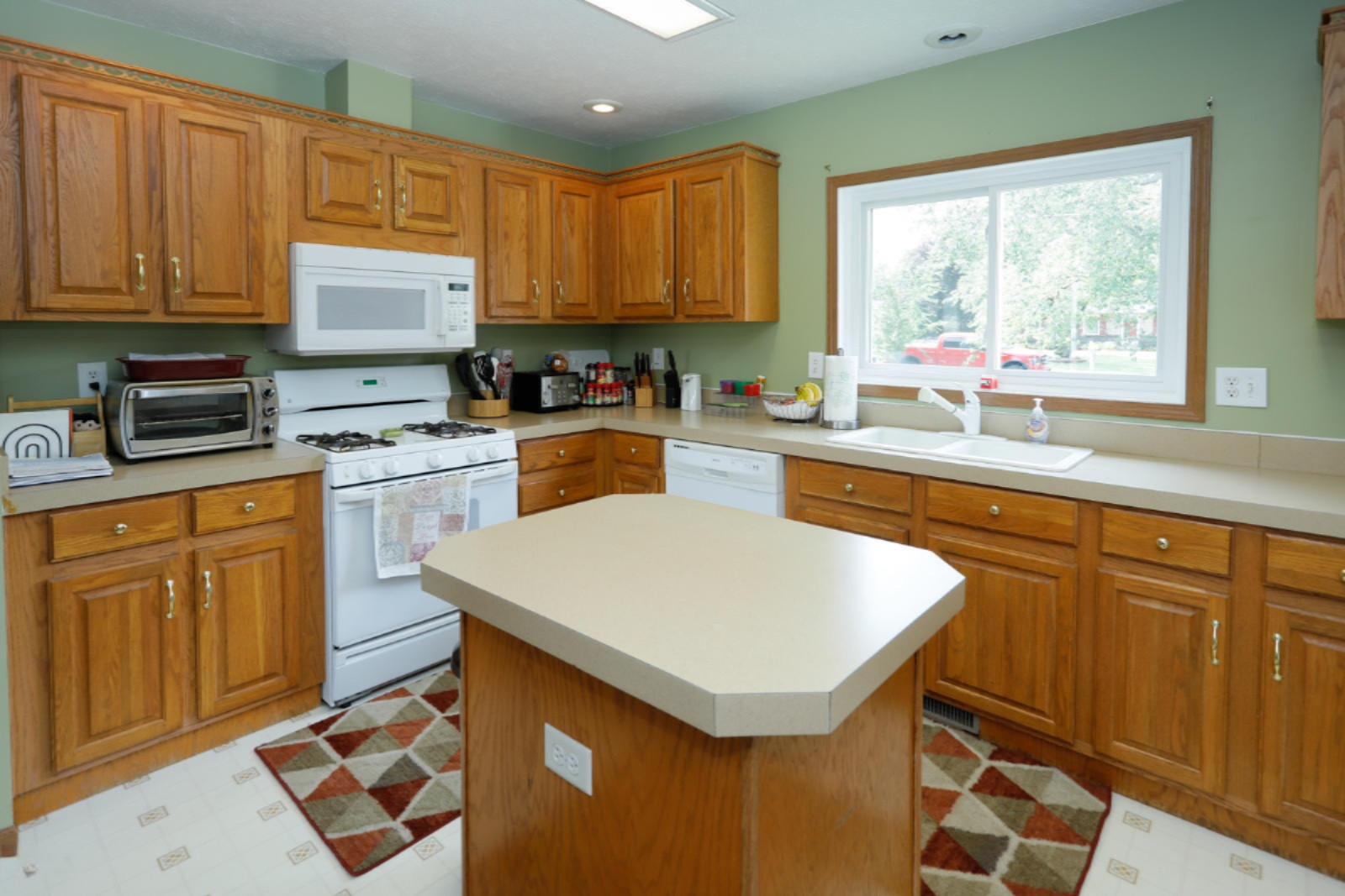 1075 Sir Knight Road Plainwell, MI 49080 - Photo 9 of 27 1075 Sir Knight Rd-109