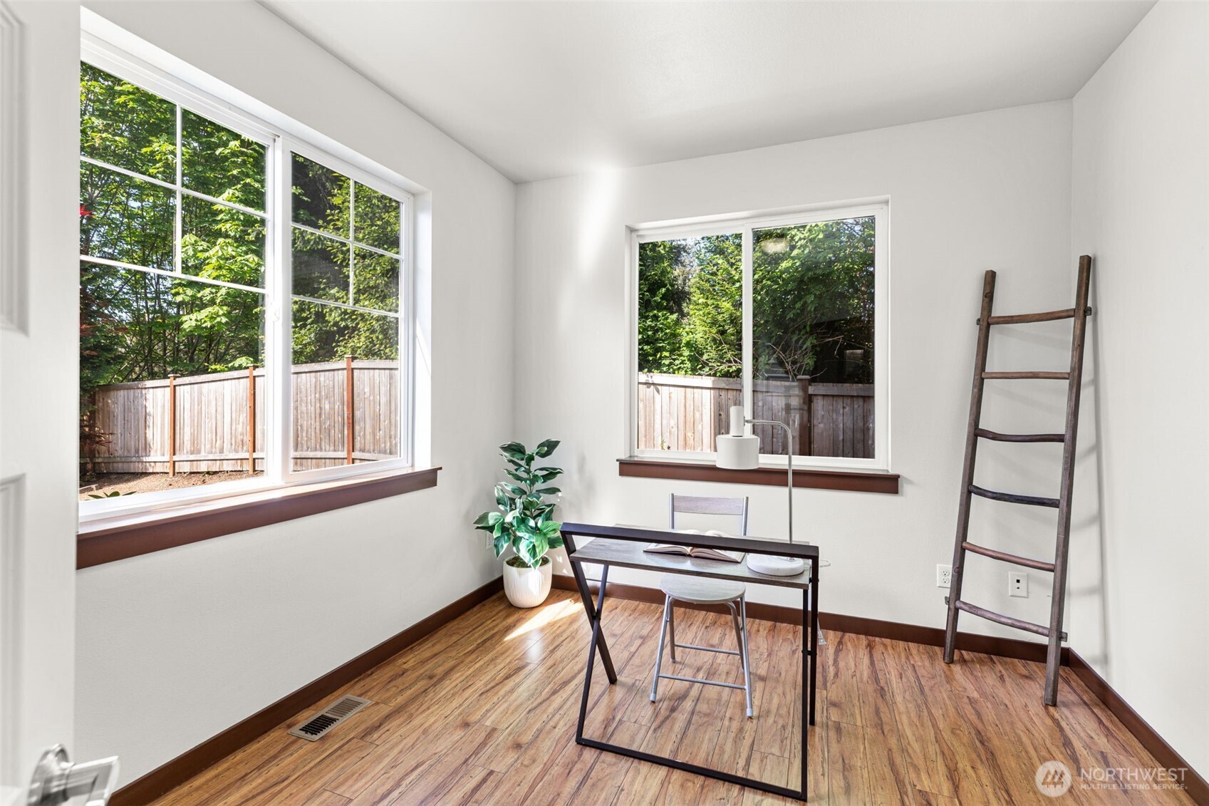 303 202nd Place Southeast Bothell, WA 98012 - Photo 4 of 36