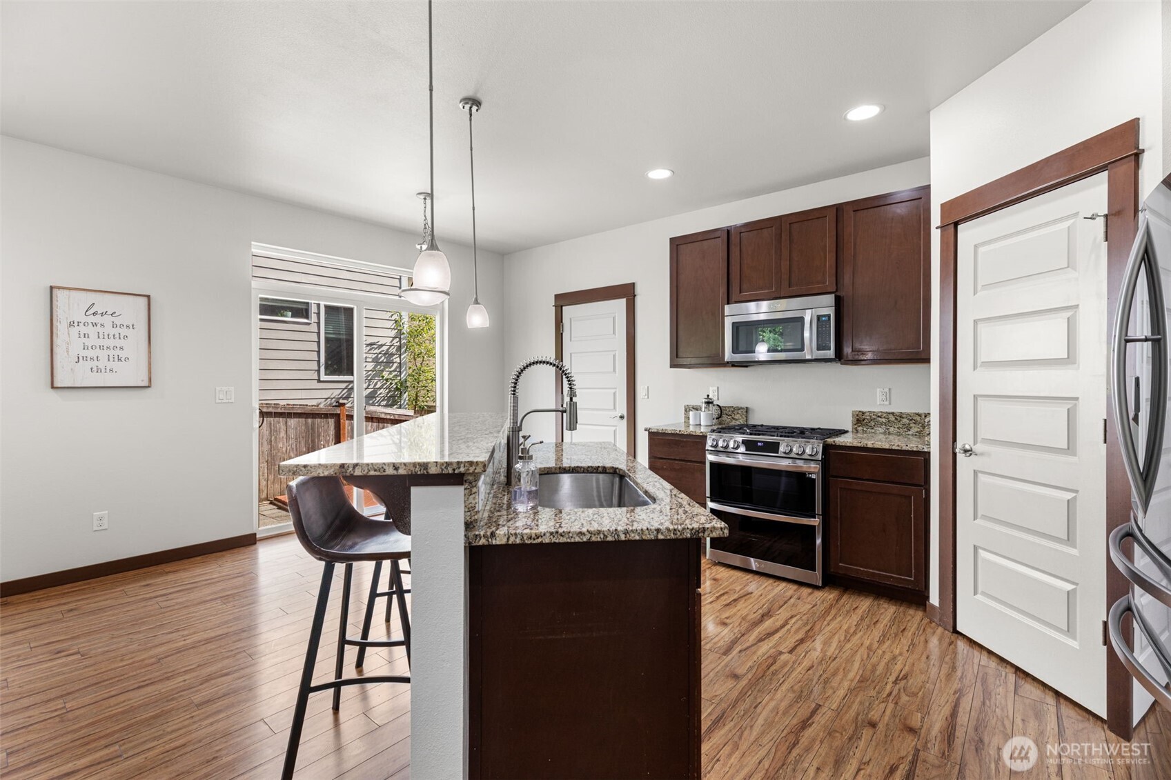 303 202nd Place Southeast Bothell, WA 98012 - Photo 6 of 36