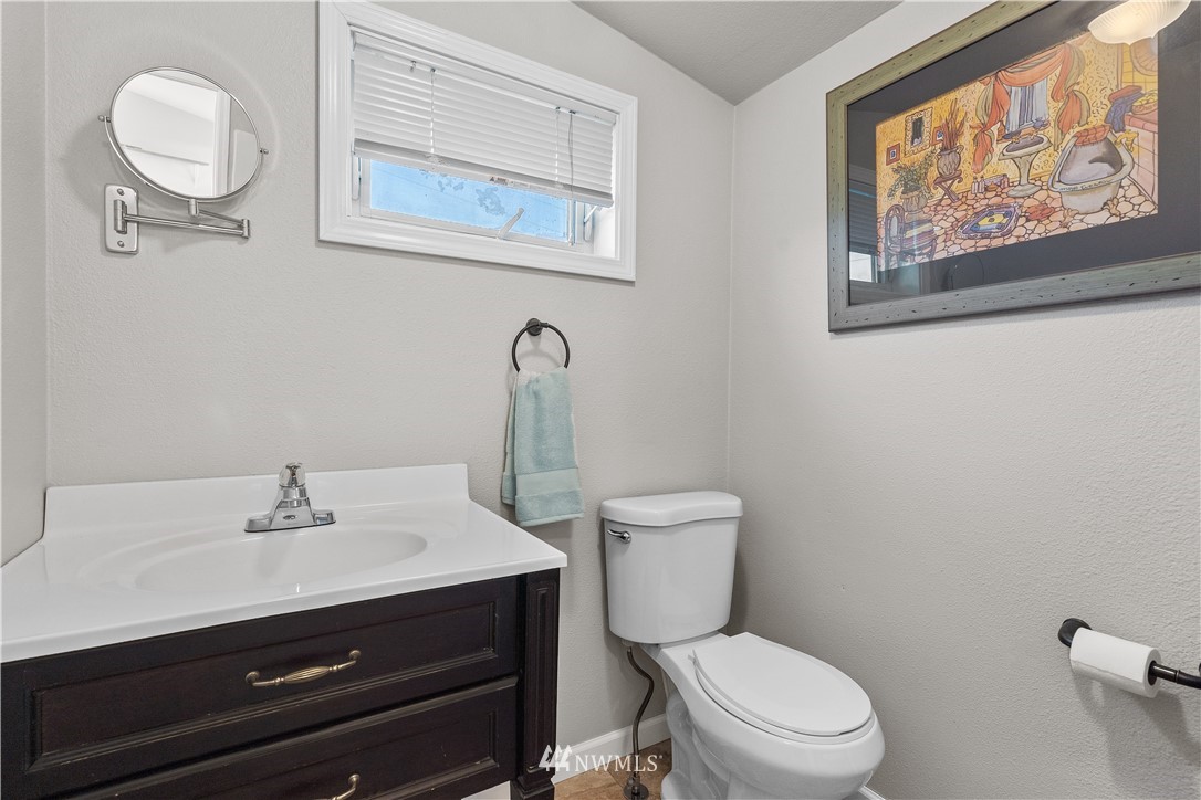 6903 Kickerville Road Ferndale, WA 98248 - Photo 12 of 39