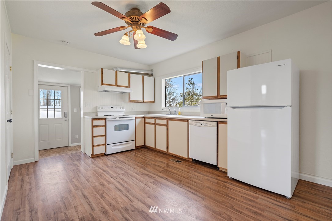 6903 Kickerville Road Ferndale, WA 98248 - Photo 16 of 39