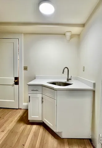 $1,699 | 46 Central Street, Unit B2, Auburndale, MA 02466