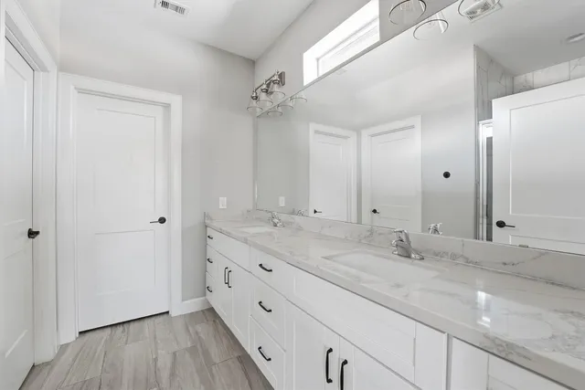 $300,000 | 317 South Idaho Street, La Porte, TX 77571