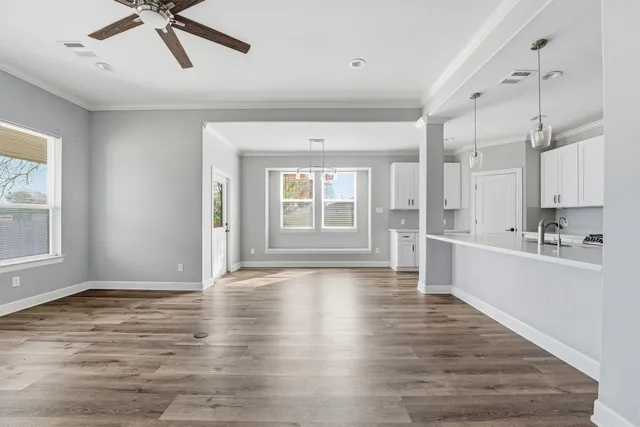 $300,000 | 317 South Idaho Street, La Porte, TX 77571