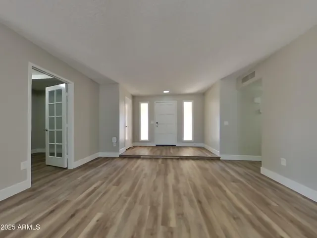 $2,019 | 1128 West Hermosa Drive, Tempe, AZ 85282