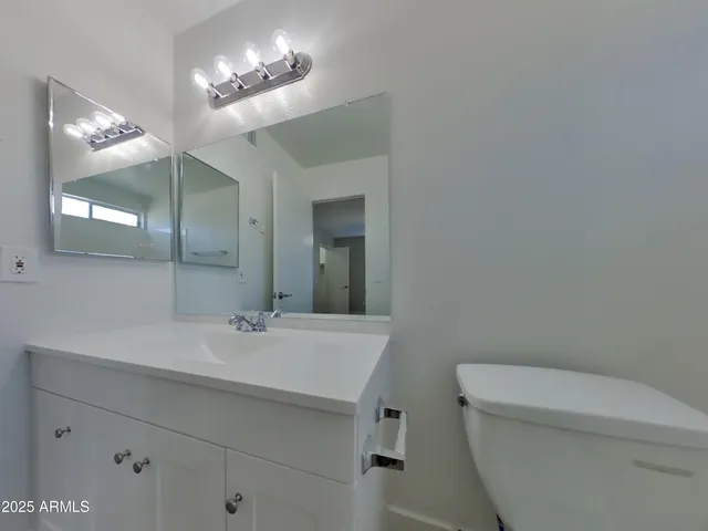 $2,019 | 1128 West Hermosa Drive, Tempe, AZ 85282