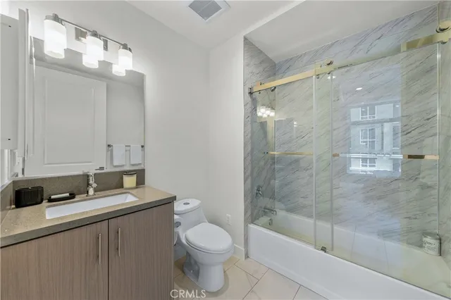 $908,500 | 168 South Monterey Street, Unit 410, Alhambra, CA 91801